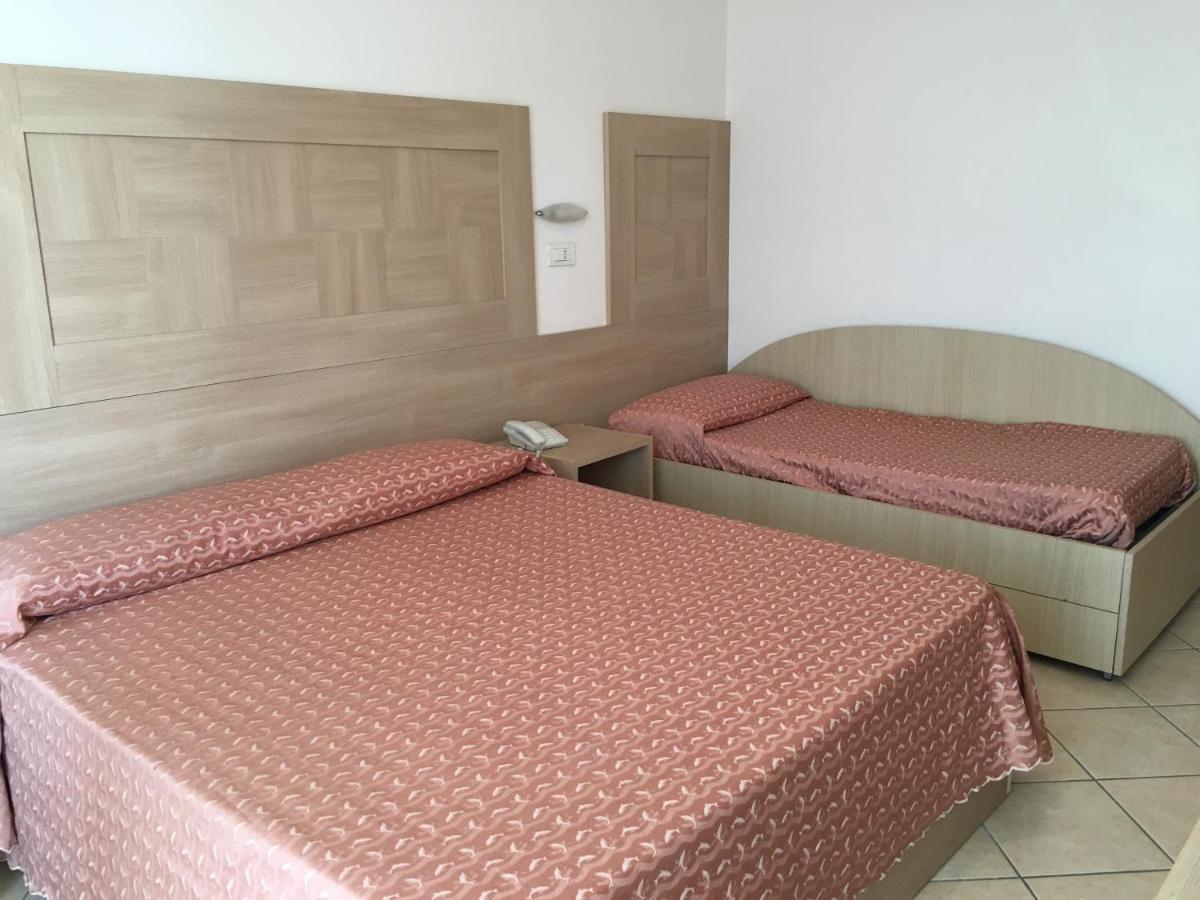 Excelsior Hotel 3*